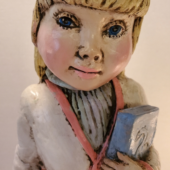 Collector DOLL,VINTAGE ,VERY RARE. GIRL WITH TEDDY BEAR. - Picture 2 of 15